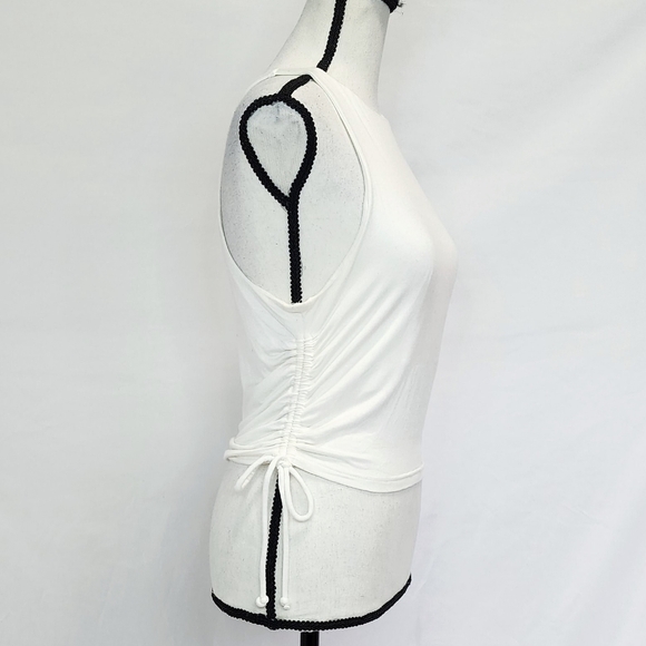 She + Sky Ruched Tie Sides Cropped Tank - Picture 2 of 5